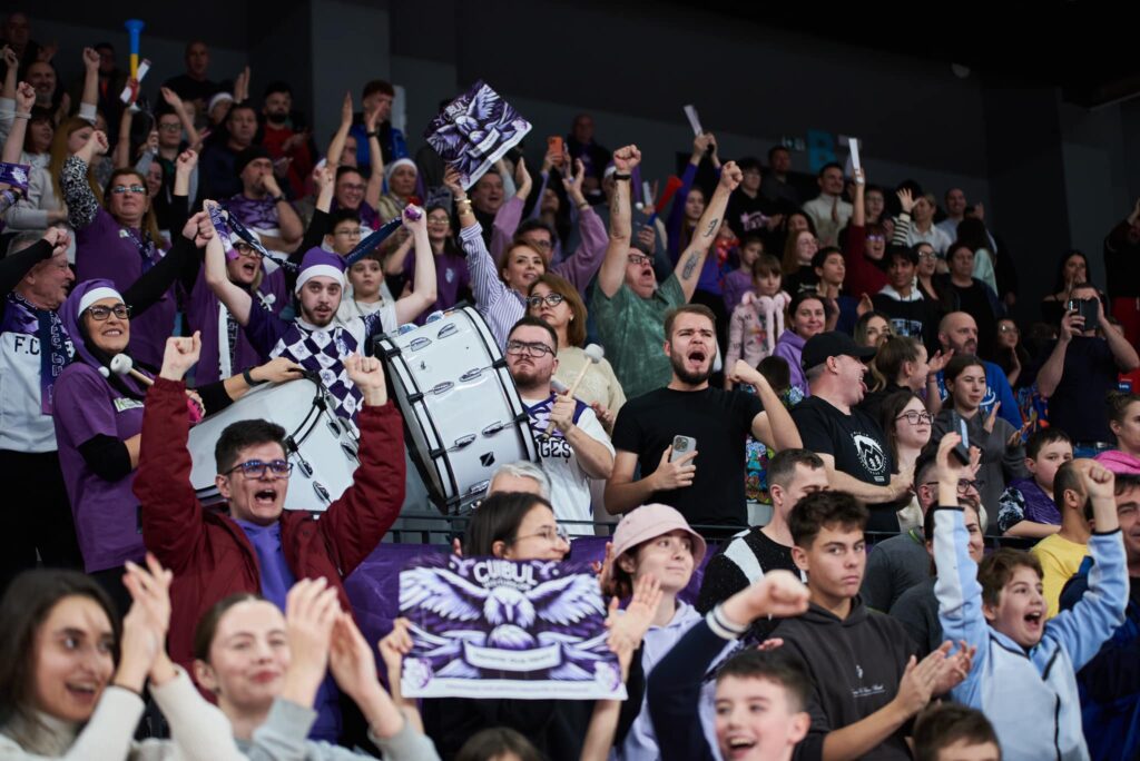 Ia-ți biletul la primul meci al anului! Este derby alb-violet la Pitești Arena!