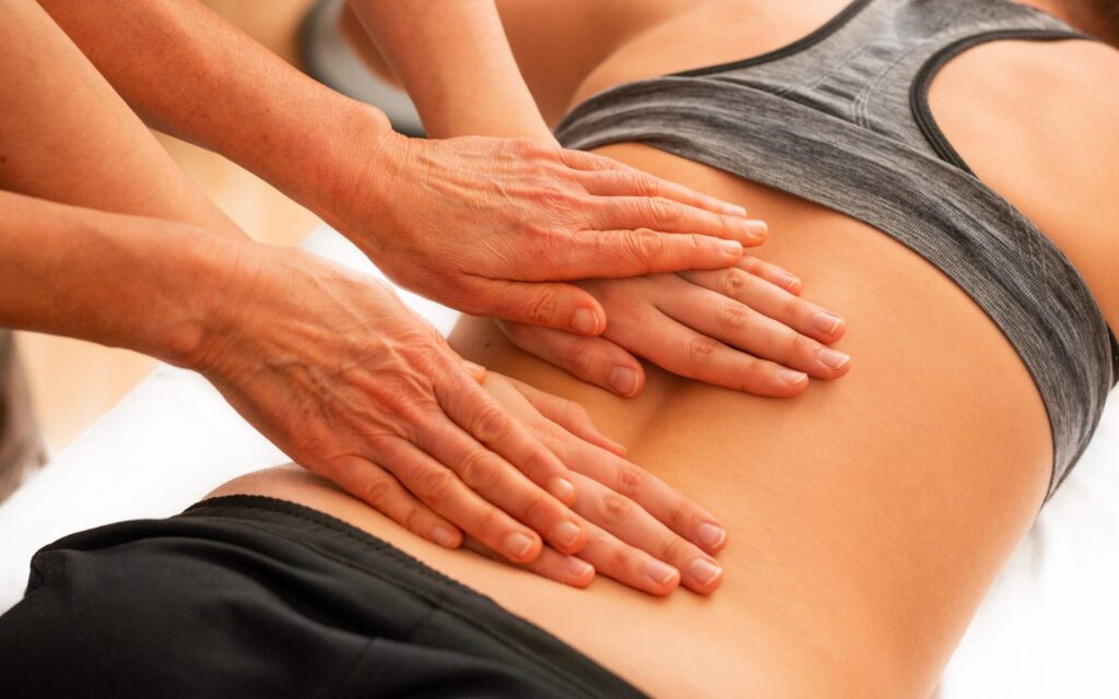 EKINETIC EXPERȚI ÎN MASAJ TERAPEUTIC ȘI RECUPERARE MEDICALĂ