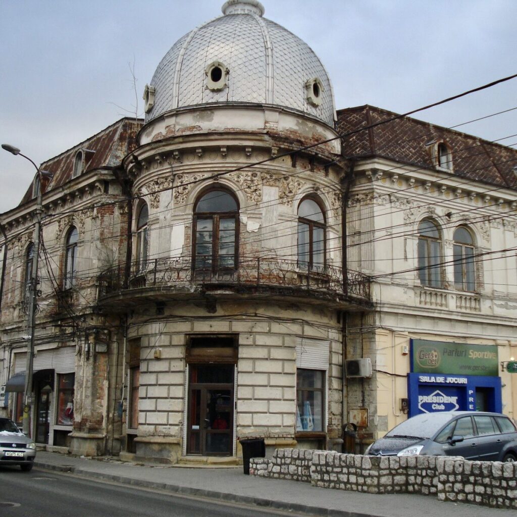 HOTELUL REGAL CÂMPULUNG – PATRIMONIU SALVAT