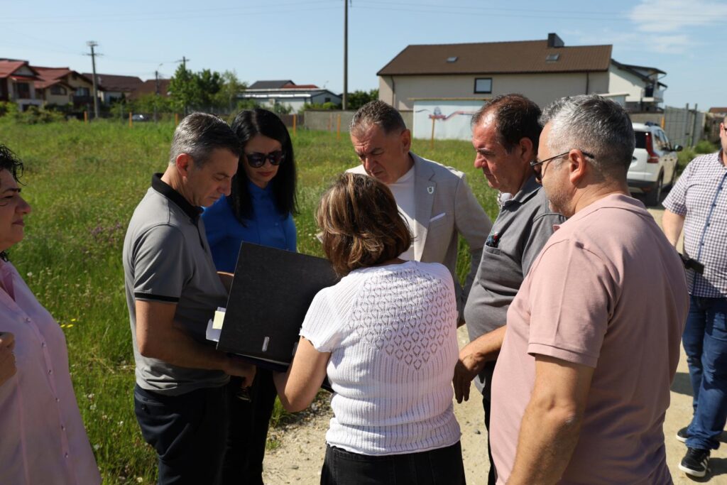 Primăria Municipiului Pitești continuă modernizarea infrastructurii rutiere: încă 4 străzi de pământ intră în reabilitare!