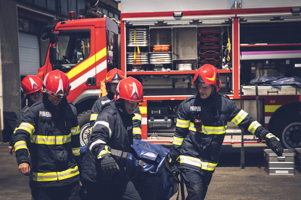 INCENDIU DE VEGETAȚIE PE AUTOSTRADĂ