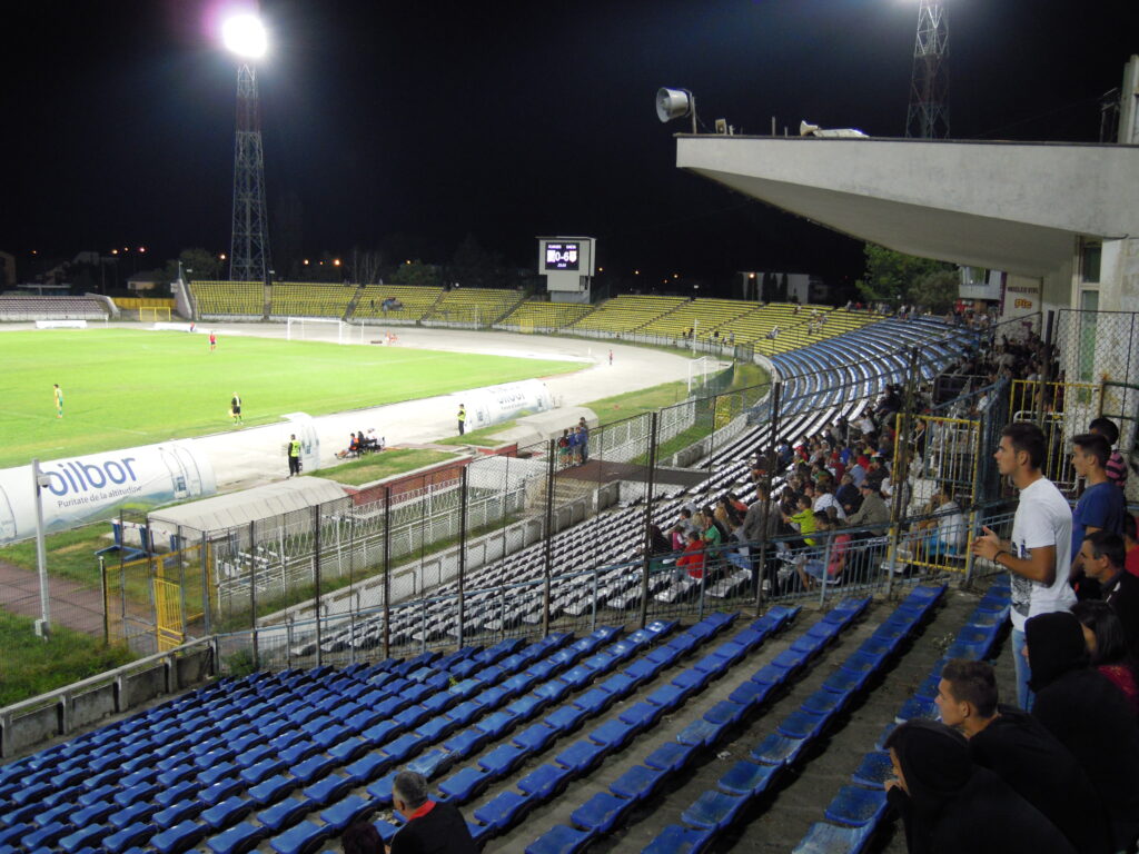 GUVERNUL CERE COFINANȚARE PENTRU STADIONUL DIN PITEȘTI