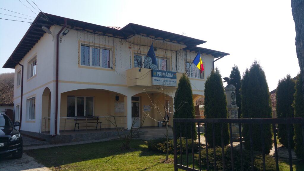 NEMULȚUMIRILE CRESC ÎN RÂNDUL LOCALNICILOR DIN DRĂGANU