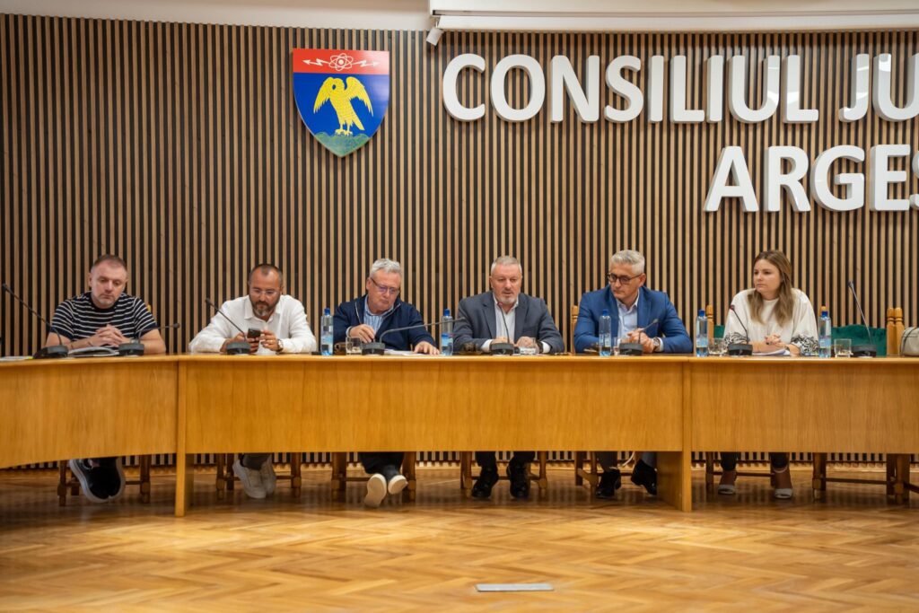 Consiliul Județean Argeș investește peste 13 milioane de lei în parcuri fotovoltaice pentru trei spitale din județ