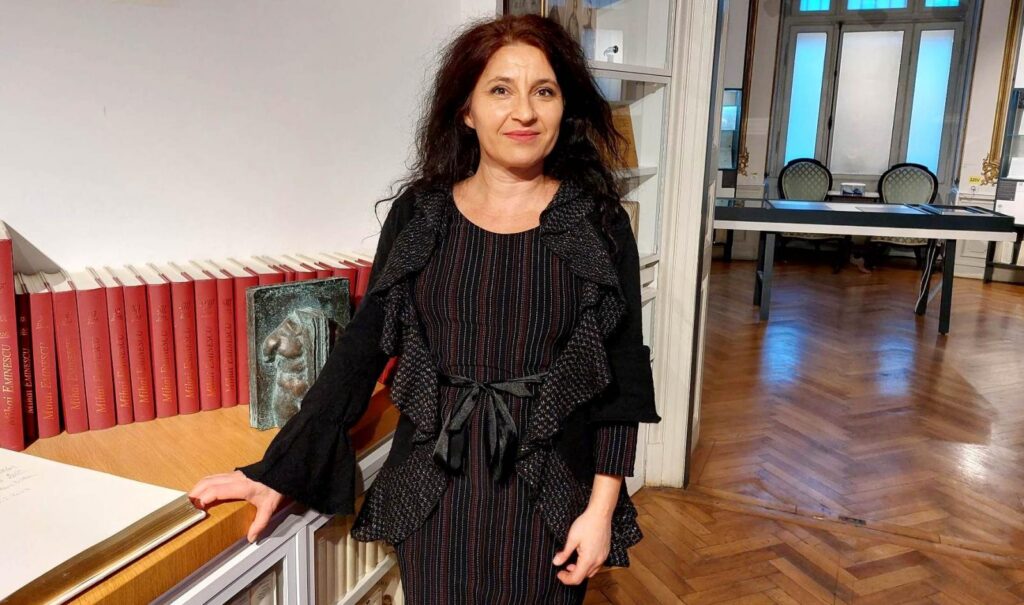 „ECOURI DIN UNIVERS” – POEZIE ȘI MUZICĂ LA CENTRUL CULTURAL