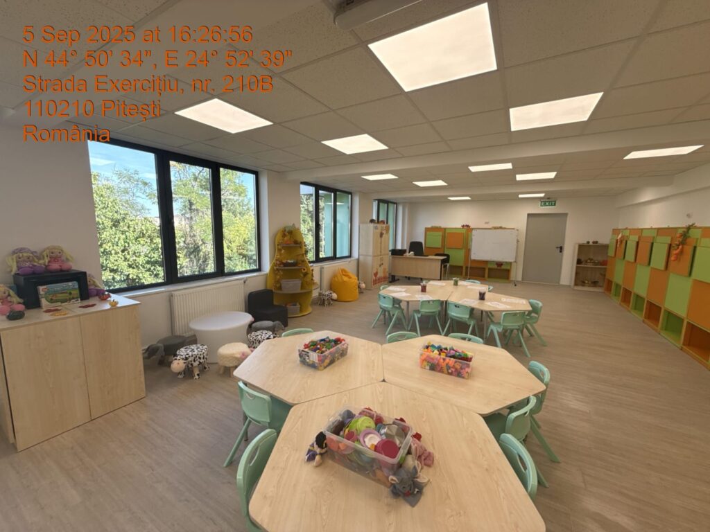 Patru săli de clasă renovate la Grădinița cu Program Prelungit „Castelul magic” din Pitești