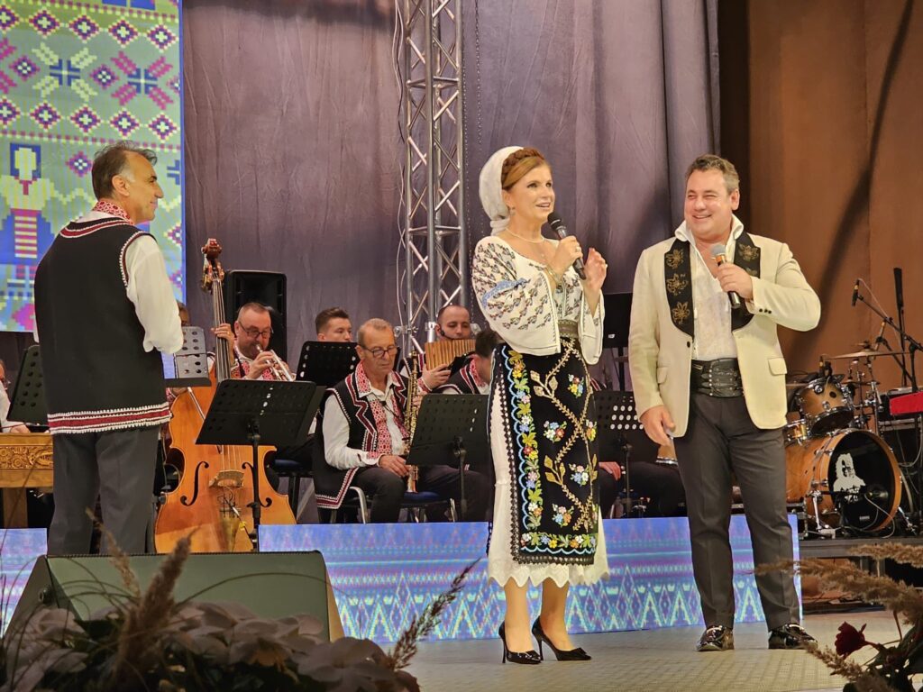 70 DE ANI DE FOLCLOR AUTENTIC CU DOINA ARGEȘULUI