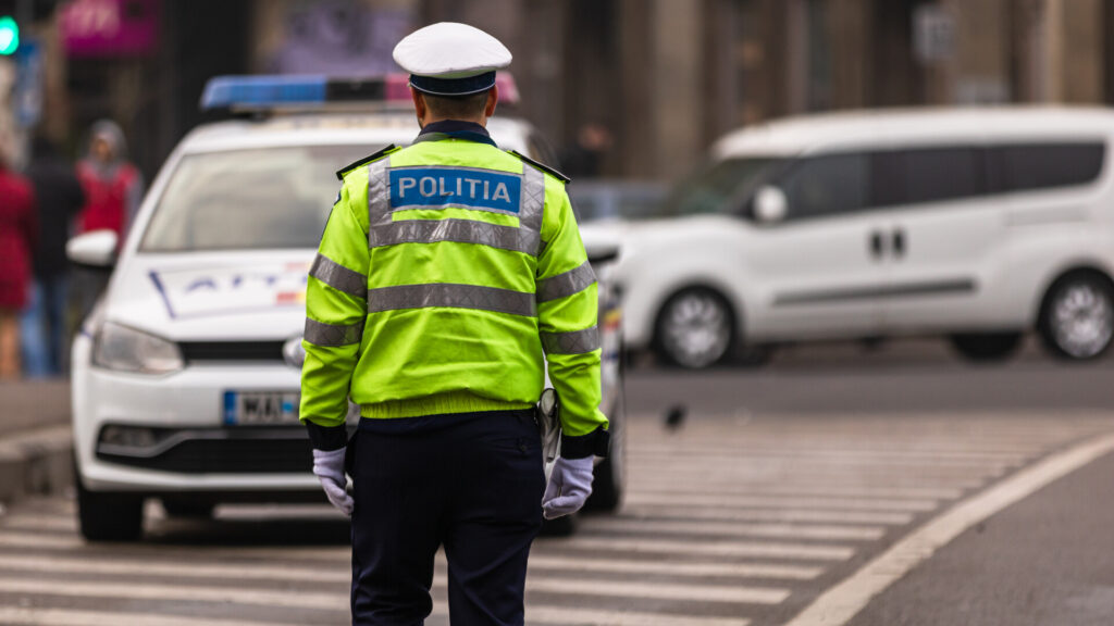 POLIȚIȘTII AU DAT PESTE 300 DE AMENZI ÎN 24 DE ORE