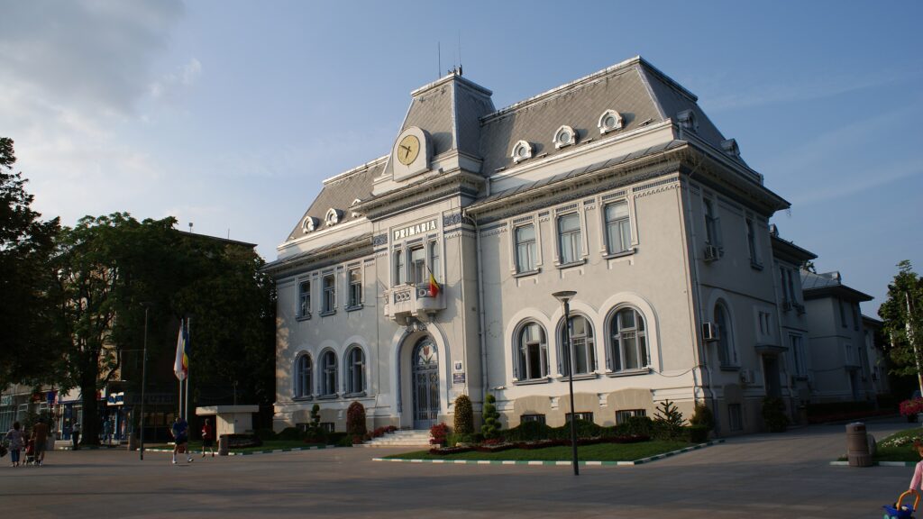 PREȚURI MICI PENTRU PITEȘTENI