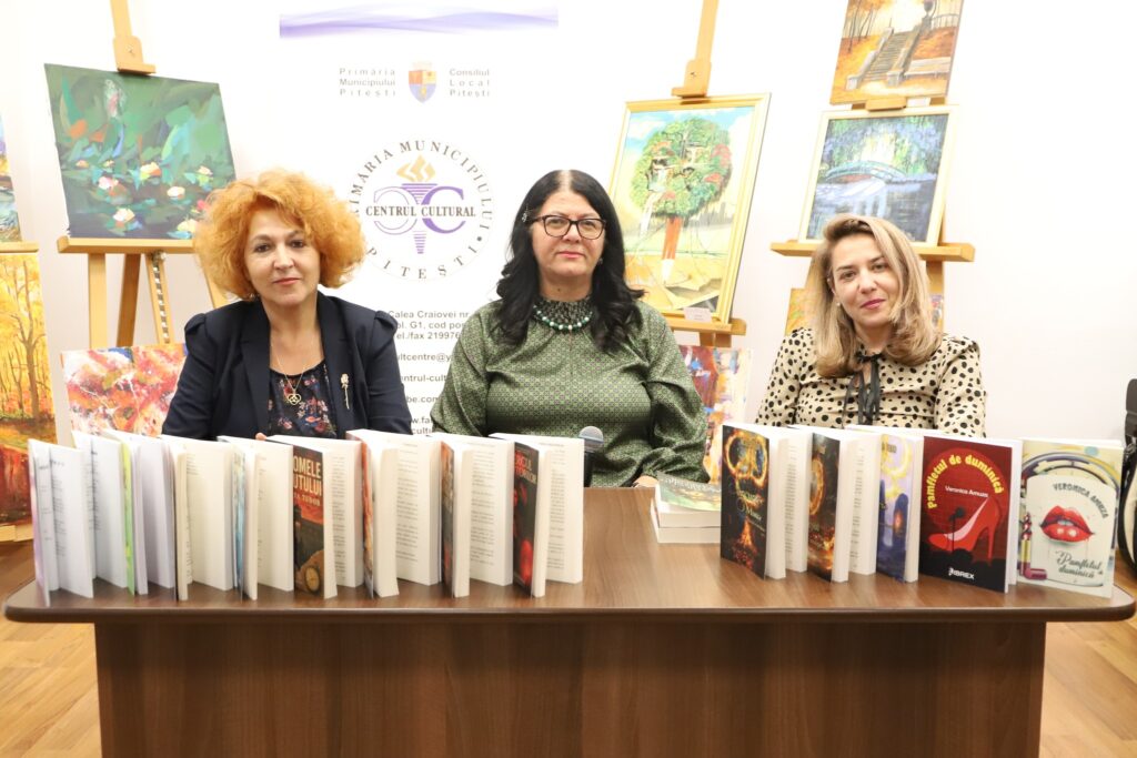 ÎNTÂLNIRI CULTURALE LA CENTRUL CULTURAL