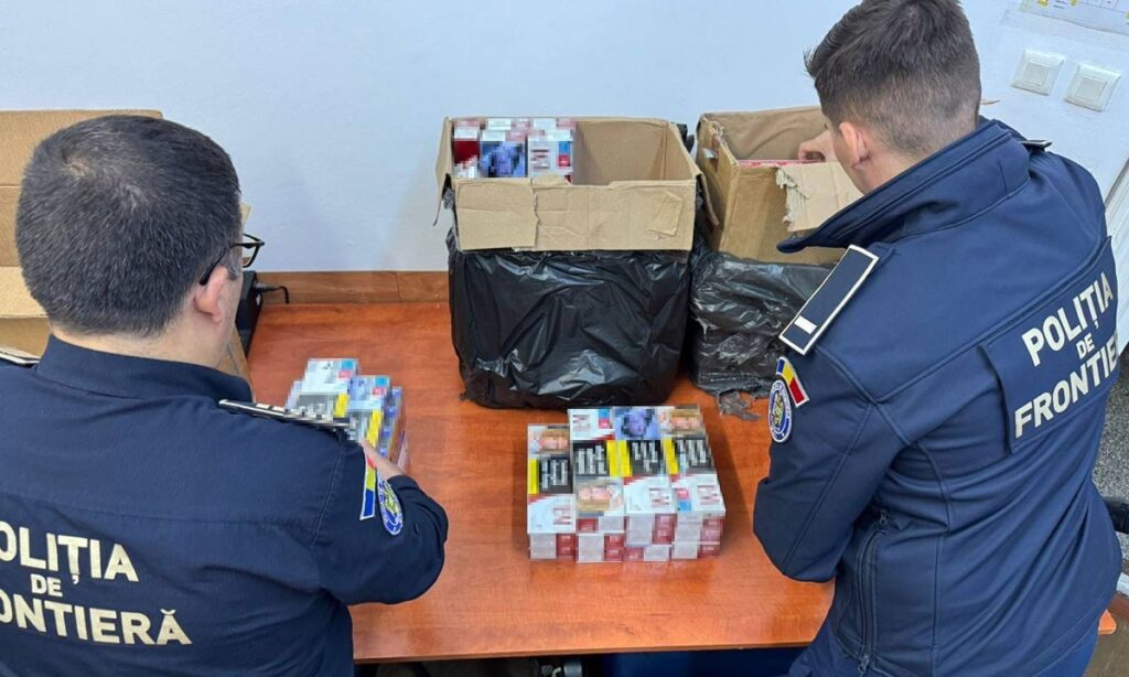 STOCURI DE PETARDE ȘI ȚIGĂRI DE CONTRABANDĂ