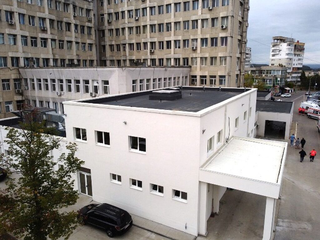 RADIOLOGIA INTERVENȚIONALĂ – SOLUȚIE MODERNĂ PENTRU DURERILE DE GENUNCHI