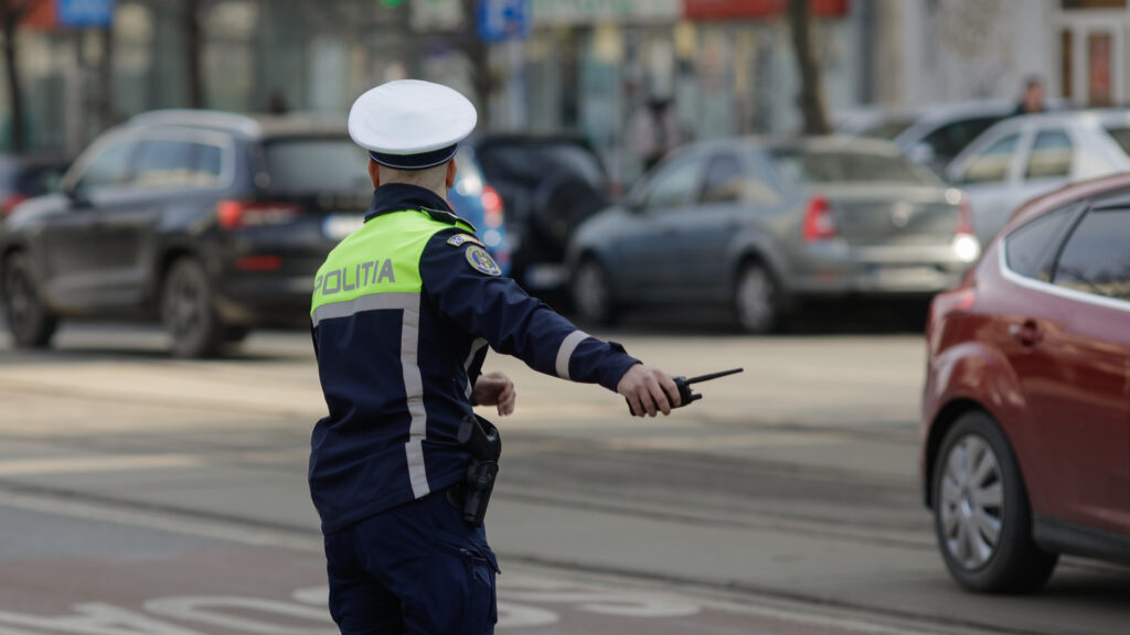 Controale ample în trafic! Peste 350 de sancțiuni aplicate de polițiștii rutieri argeșeni în 24 de ore