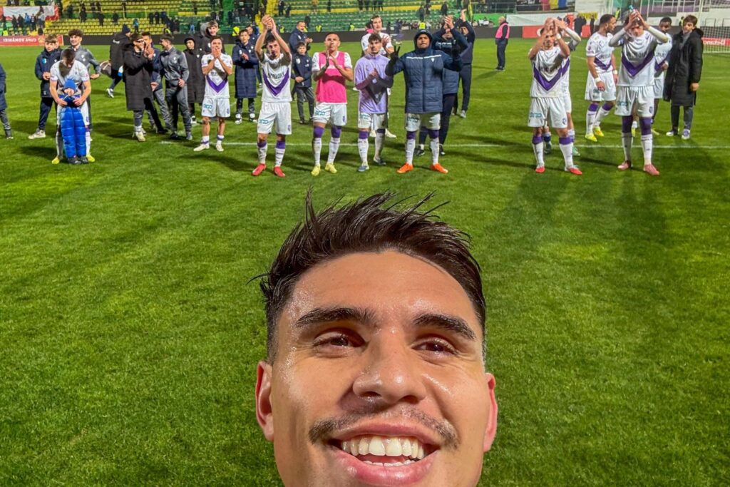 FC Argeș învinge Rapid cu 2–1 într-un meci decis de dubla lui Moldoveanu! O seară de foc la Mioveni