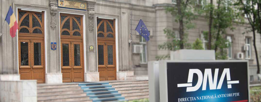 PITEȘTI – PERCHEZIȚII LA FOSTA CONTABILĂ MAE