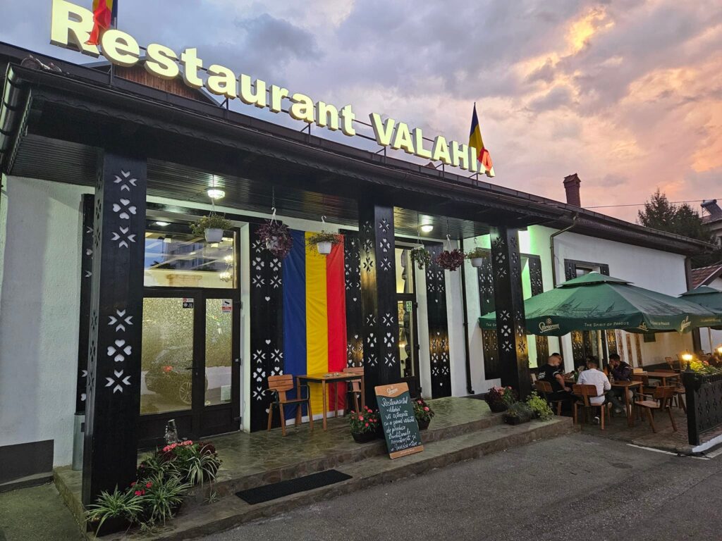 WEEKEND FESTIV LA RESTAURANT VALAHIA
