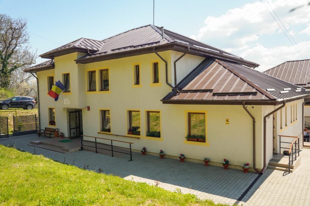 De la centrul de plasament la Academia de Poliție! Succes spectaculos al asistenței sociale din Argeș