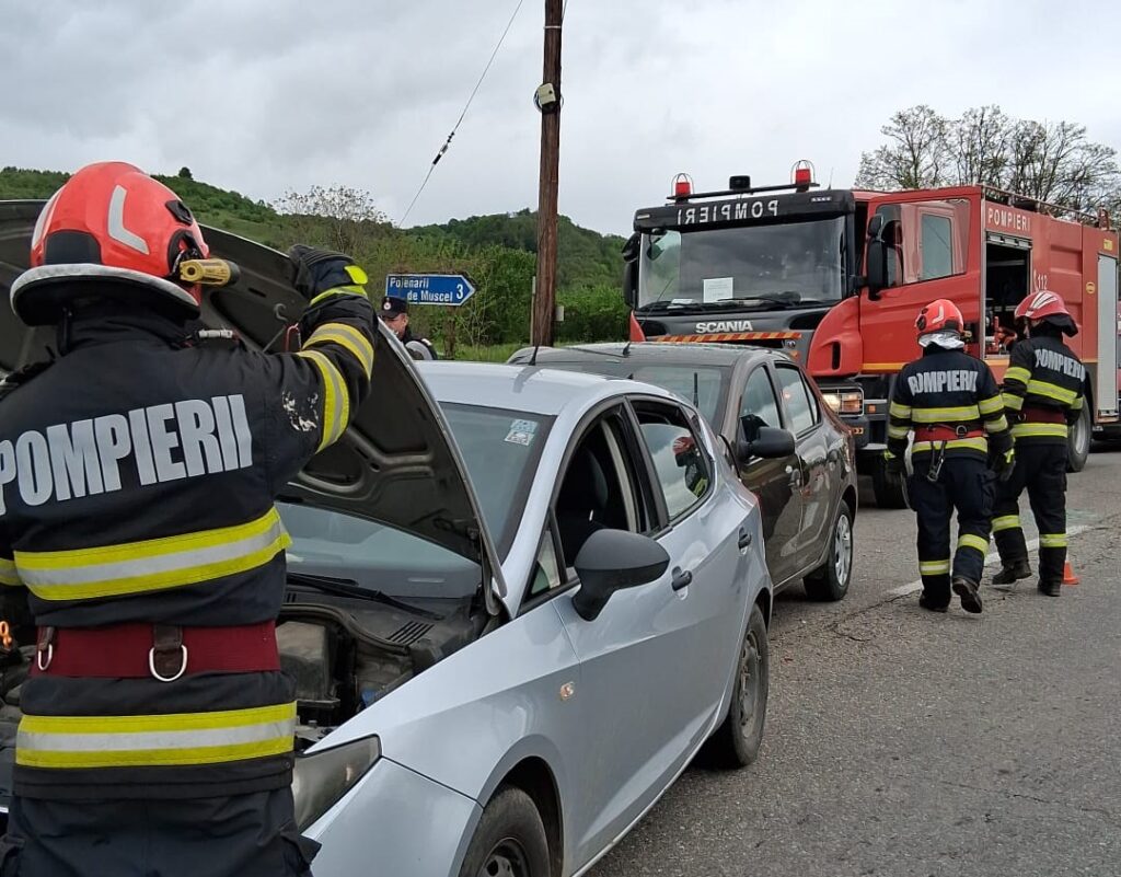 Accident grav în Câmpulung! O victimă a ajuns la spital după coliziunea dintre două mașini