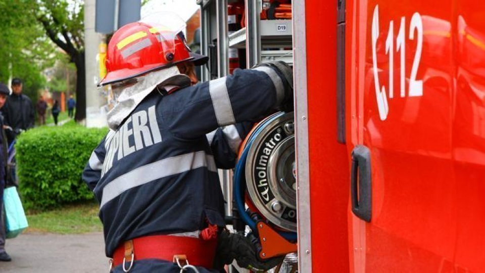 Weekend aglomerat în Argeș: 168 de intervenții ale pompierilor