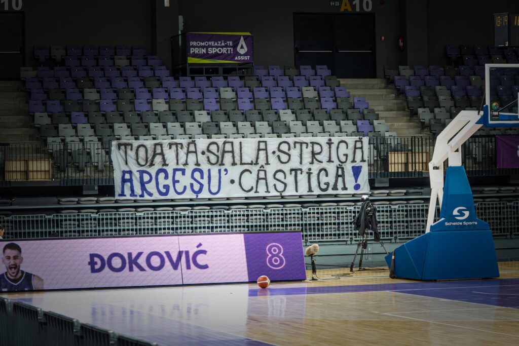 Lovitură pe piața transferurilor în baschet! FC Argeș l-a transferat pe Andreas Blidaru, unul dintre cei mai promițători tineri jucători ai României