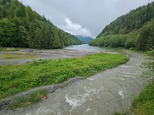Cod galben de viituri în nordul județului Argeș