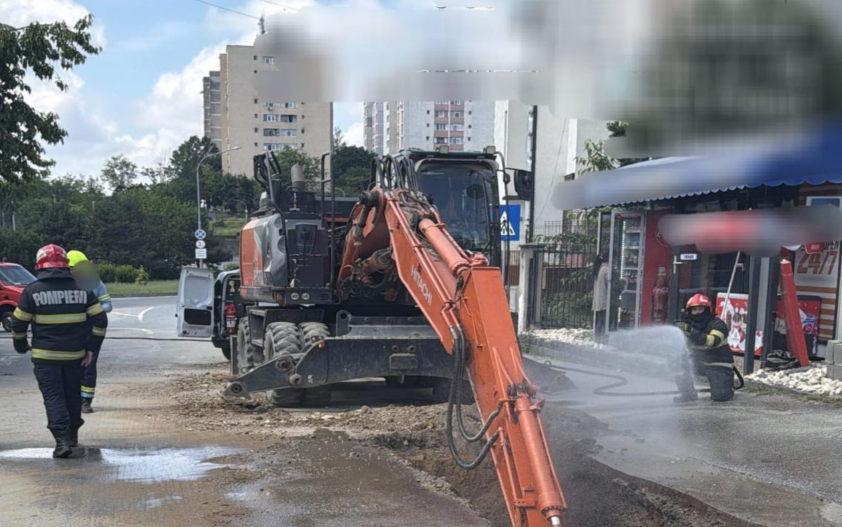 Alertă în Pitești: zeci de persoane evacuate după fisurarea unei conducte de gaze
