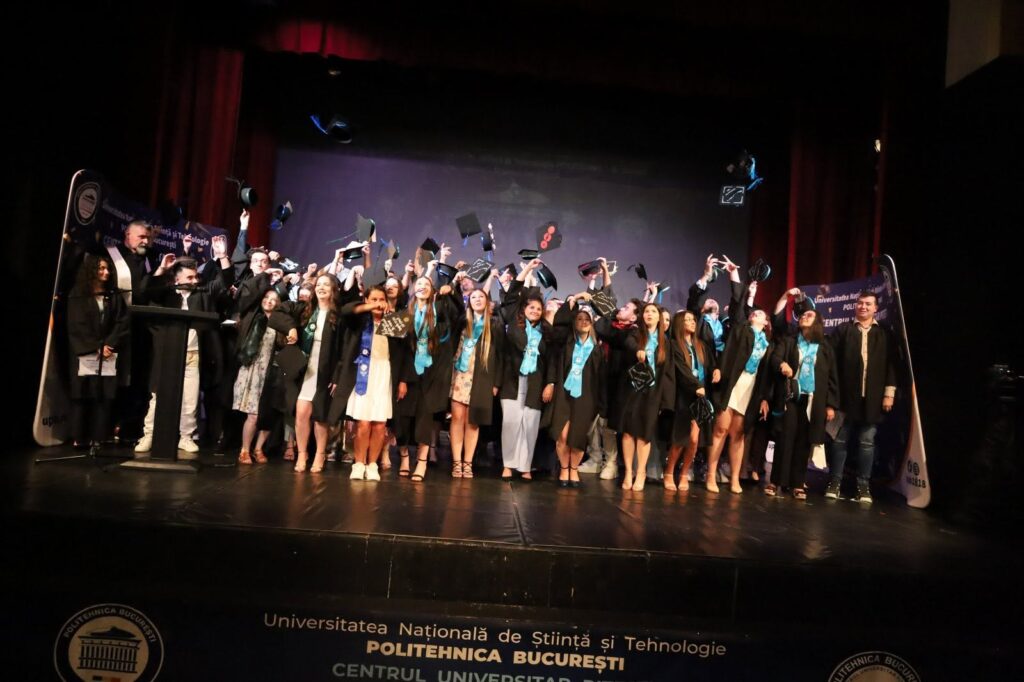 Sărbătoare academică în Pitești! Sute de absolvenți ai Centrului Universitar Pitești au celebrat finalizarea studiilor