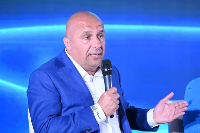 Impas la FC Argeș: Viorel Tudose respinge condițiile lui Dani Coman, revenirea sa în Trivale fiind incertă.