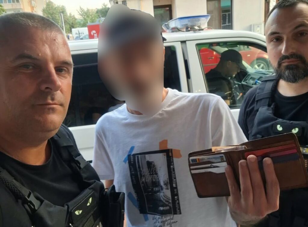 Portofel cu bani și acte, pierdut pe o stradă din Pitești și recuperat de Poliția Locală