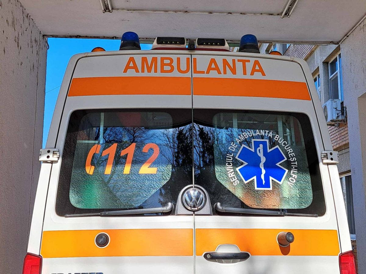 Cinci victime ale accidentelor rutiere din Corbeni și Ciofrângeni, transportate la spital
