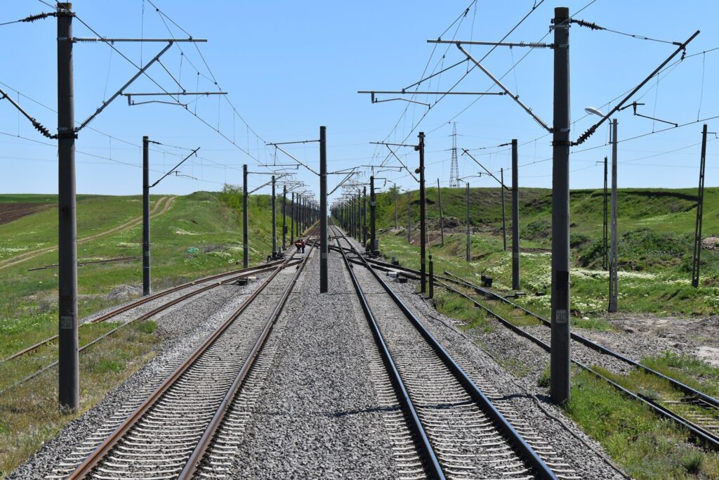 Calea ferată Pitești-Craiova va fi electrificată.