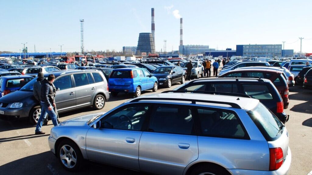 Fraudă fiscală de 26 milioane de lei în comerțul auto din Argeș