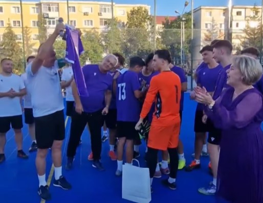 Noul complex sportiv al Școlii „Matei Basarab” din Pitești, deschis oficial cu o partidă demonstrativă