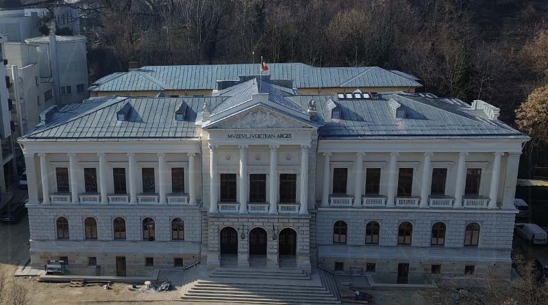 Piteștiul găzduiește din nou Salonul Argeșean de Arte Vizuale