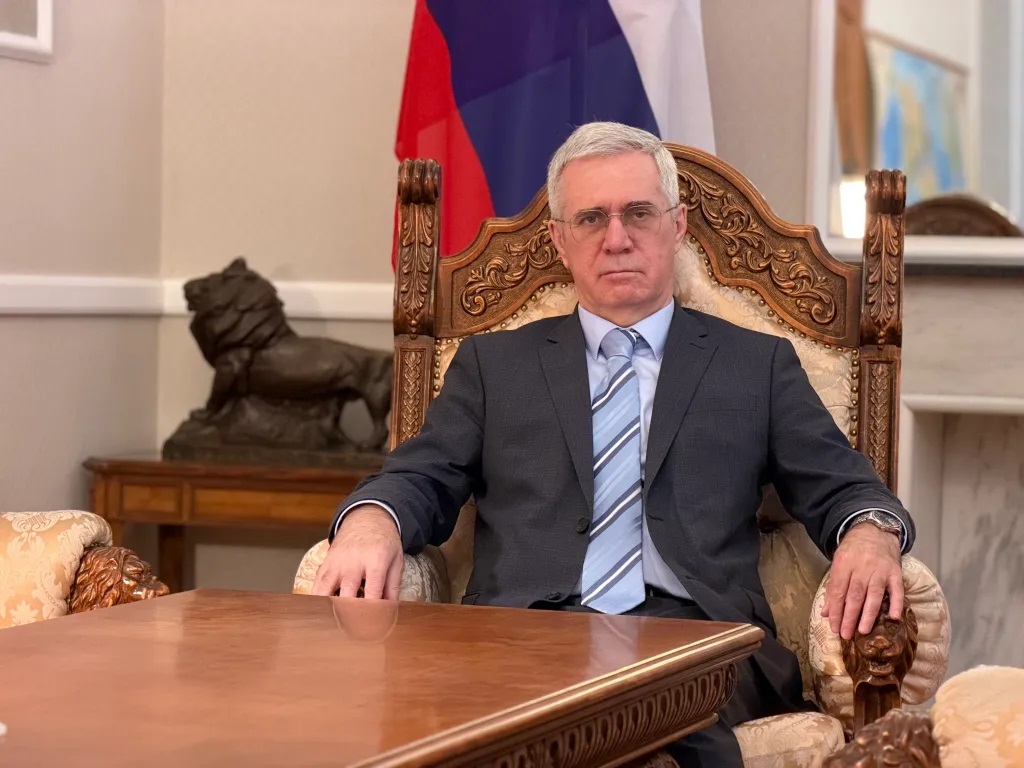 MAE cheamă ambasadorul rus la discuții, în urma anchetei incendiului de la Brașov